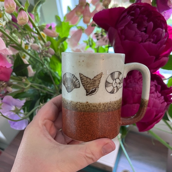 vintage shell mug - Picture 3 of 4
